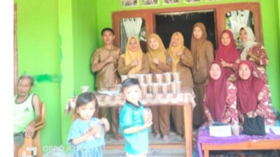 Program pembangunan Desa Pagaruyung Bersama Puskesmas Batiknau Salurkan PMT Balita Dan Lansia